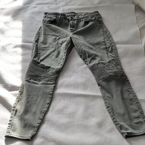 Green Slim Jeans with Stitch Detailing
